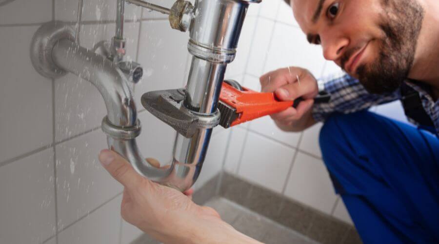 Professional same day plumber services in Benavides, TX